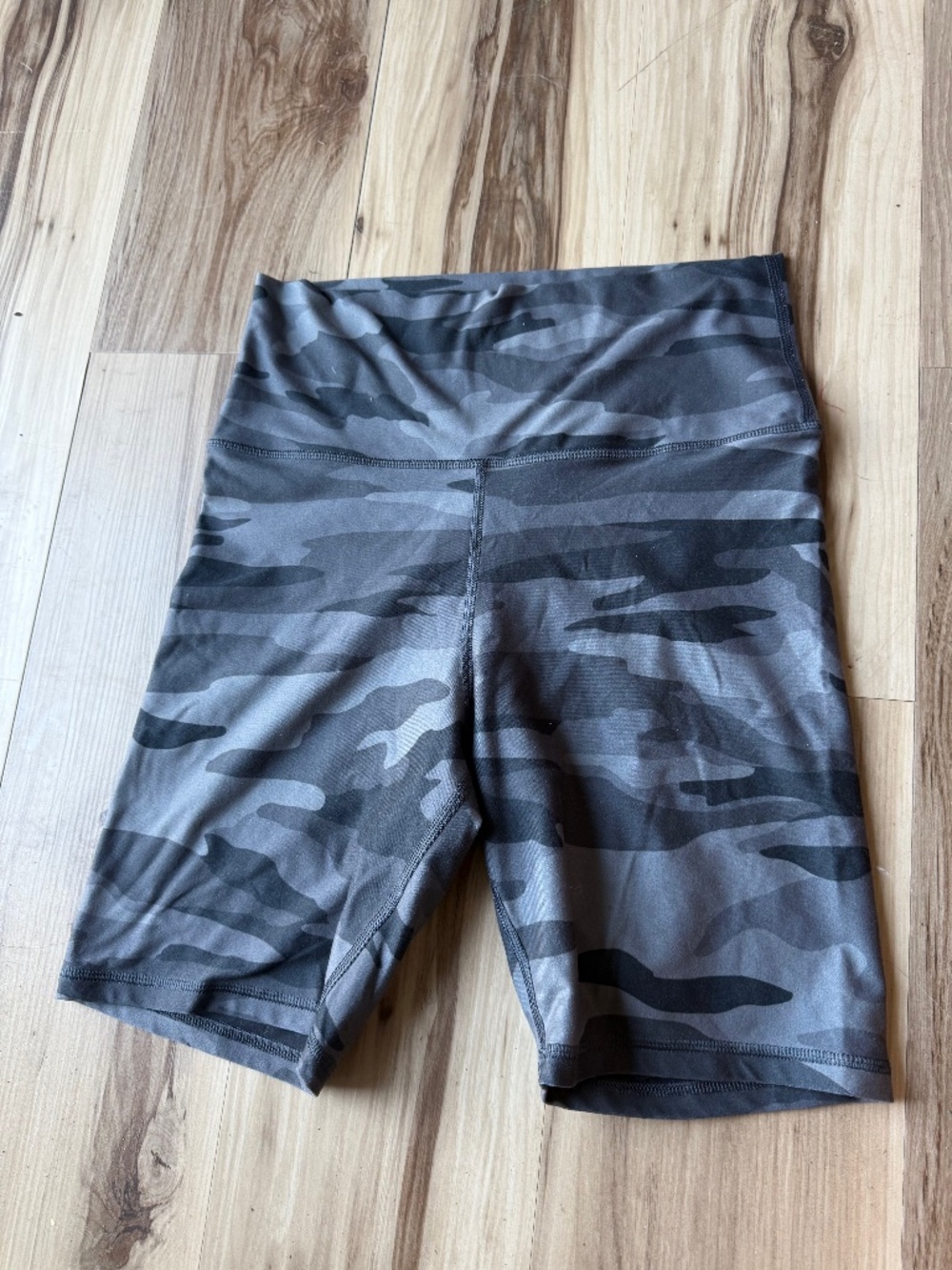 Aerie Camouflage Biker shorts Women's Large